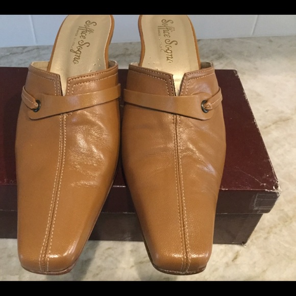 ❌SOLD❌Soffice Sogno Italian Made Leather Mules - Picture 3 of 6